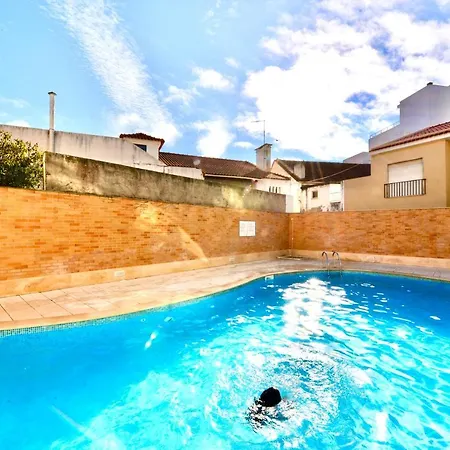 Apartment Silver - For 4 Guests 150m From *