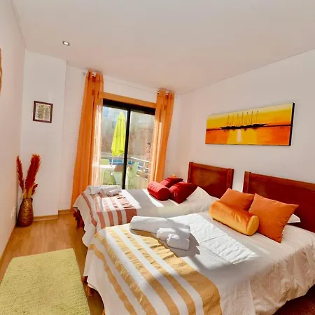 Silver - For 4 Guests 150m From Апартаменты *