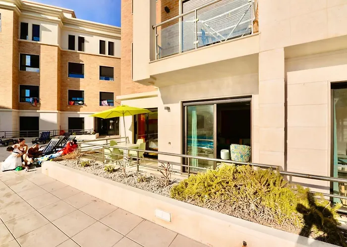 Silver - For 4 Guests 150m From 圣马蒂纽·杜·波特